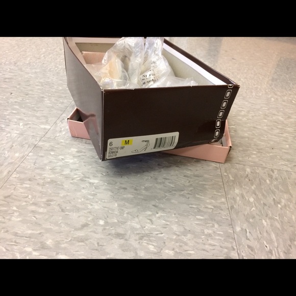 Sexy Versatile Bandolino Shoes! - Picture 6 of 6